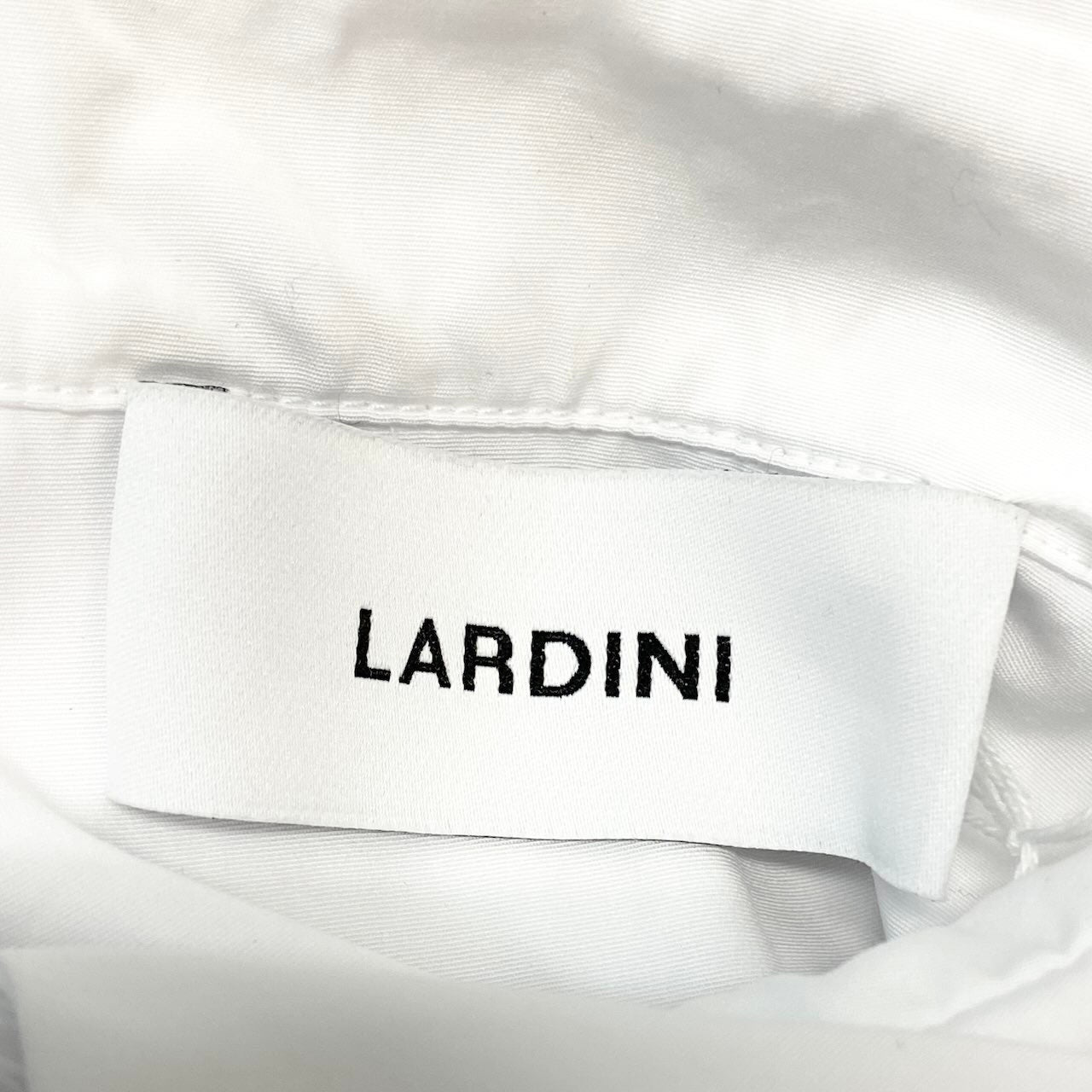 22f17 LARDINI ラルディーニ 近年 長袖シャツ コットンシャツ ビジネス サイズ38 無地 ホワイト コットン100％ レディース  女性服u02t