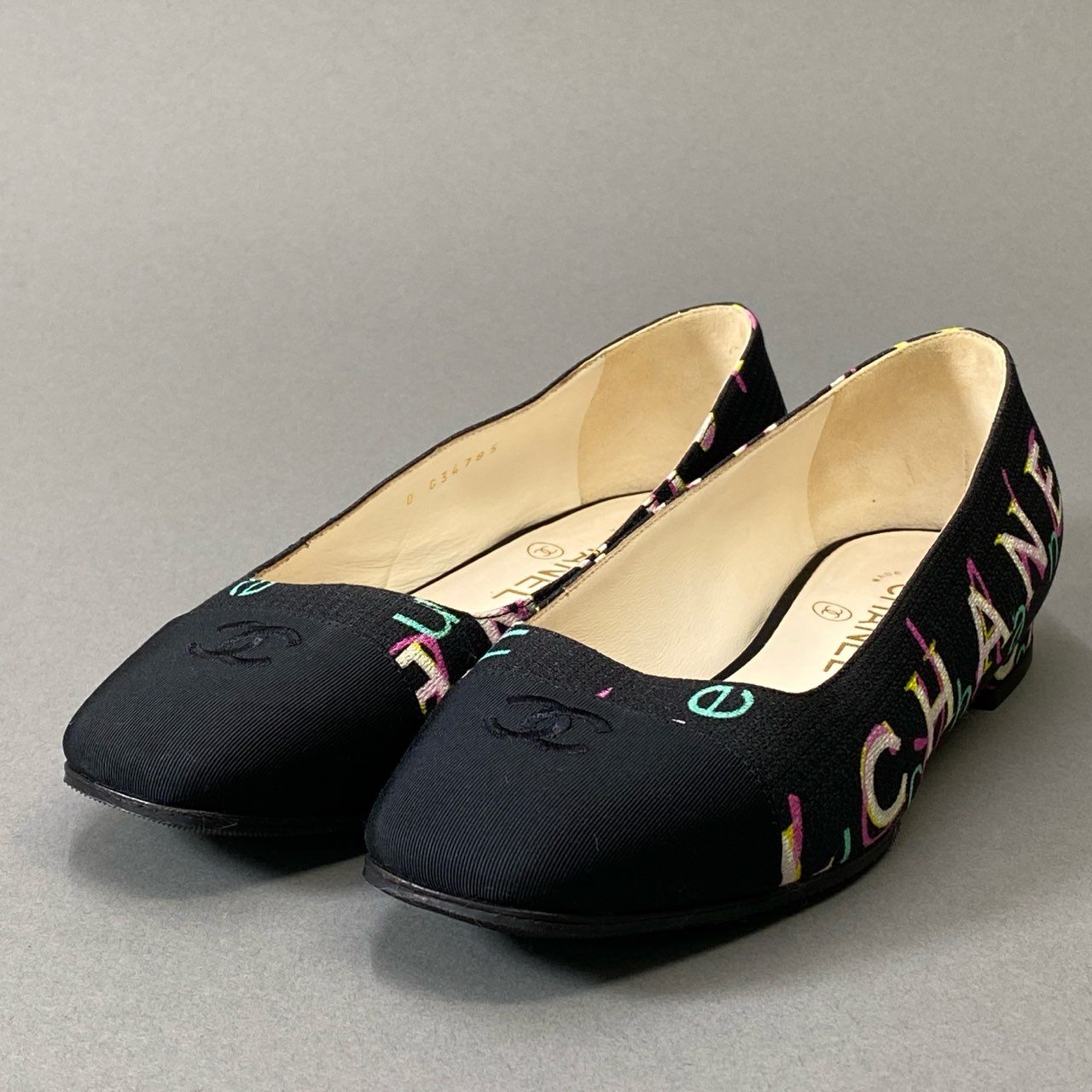 2i18 《美品》 CHANEL シャネル ココマーク ロゴフラットシューズ  G34785 36 ブラック パンプス FLAT SHOES イタリア製t18r
