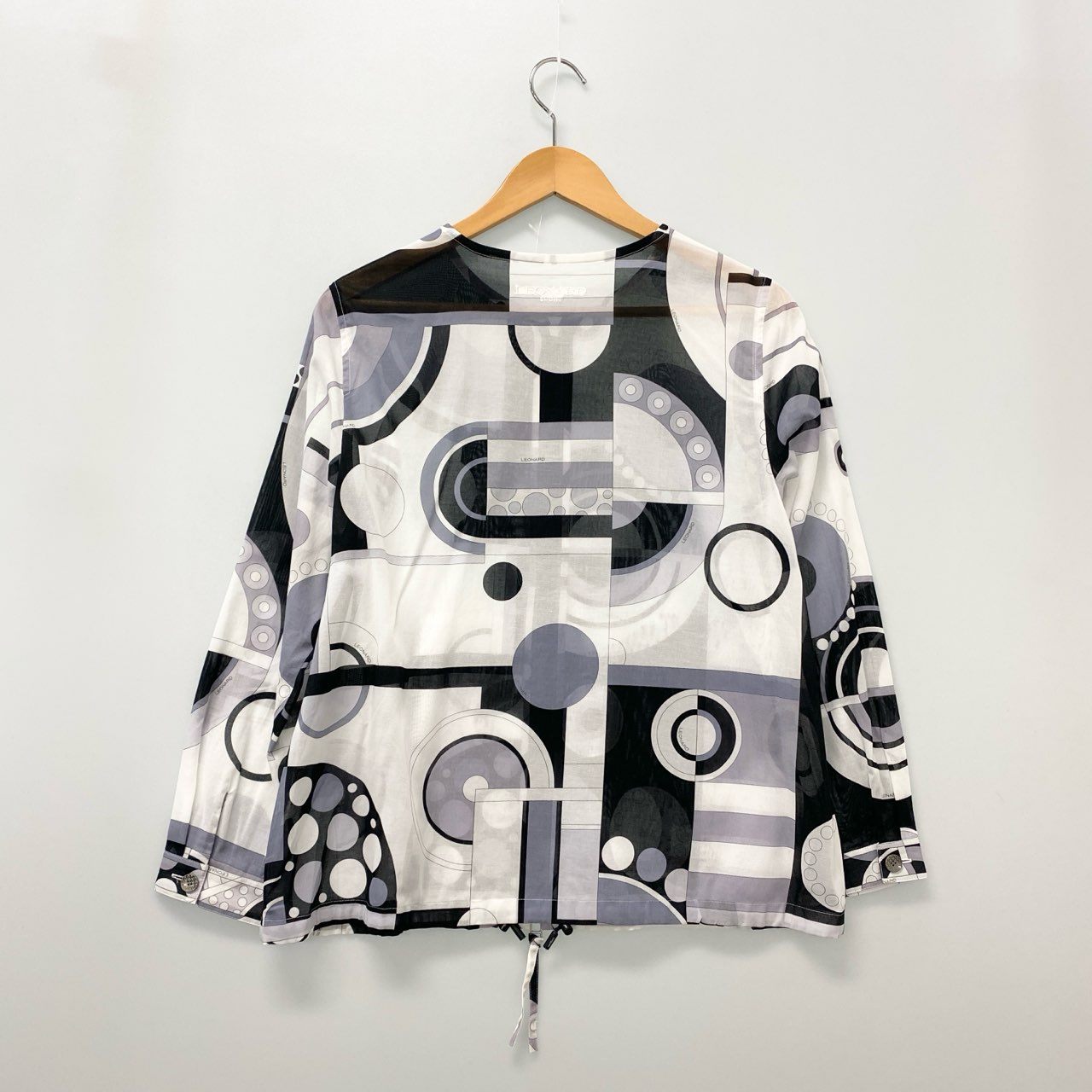 19b17 LEONARD レオナール  カーディガン シアー ファスナー 総柄 ドロスト 40 モノトーン レディース 女性用u02t