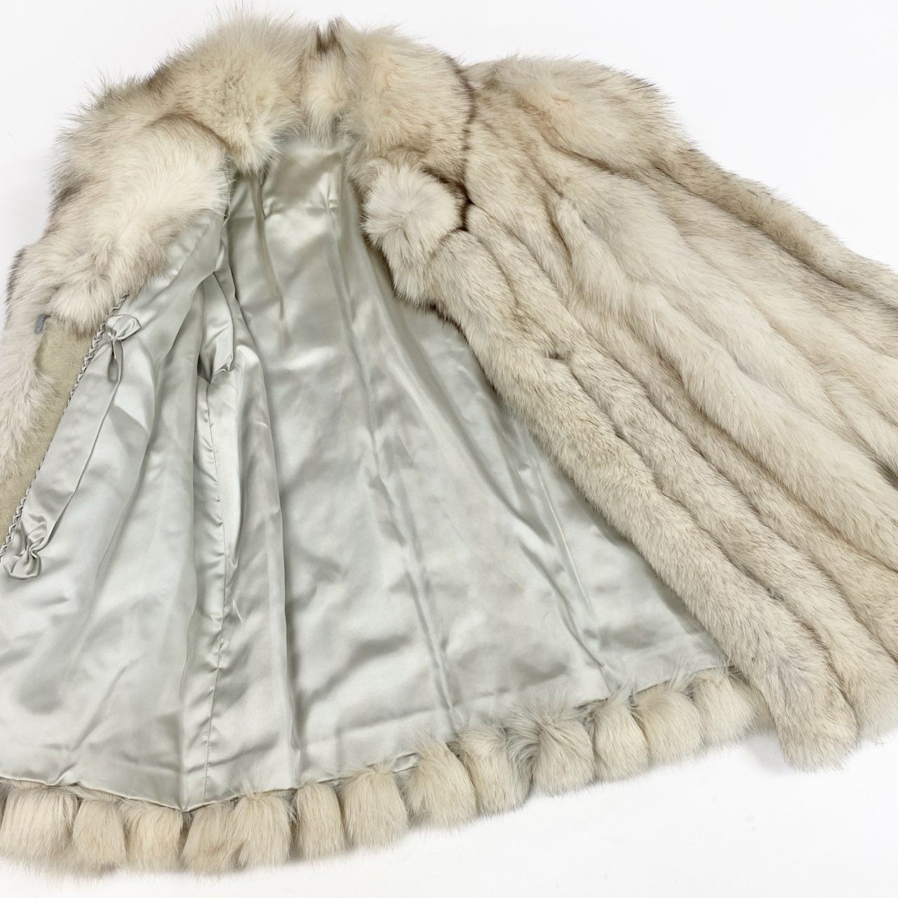 86L5 ブルーフォックス ファーコート サイズF ホワイト 本毛皮 FOX FUR COAT ポケット有 毛質◎ 毛並み◎t18r