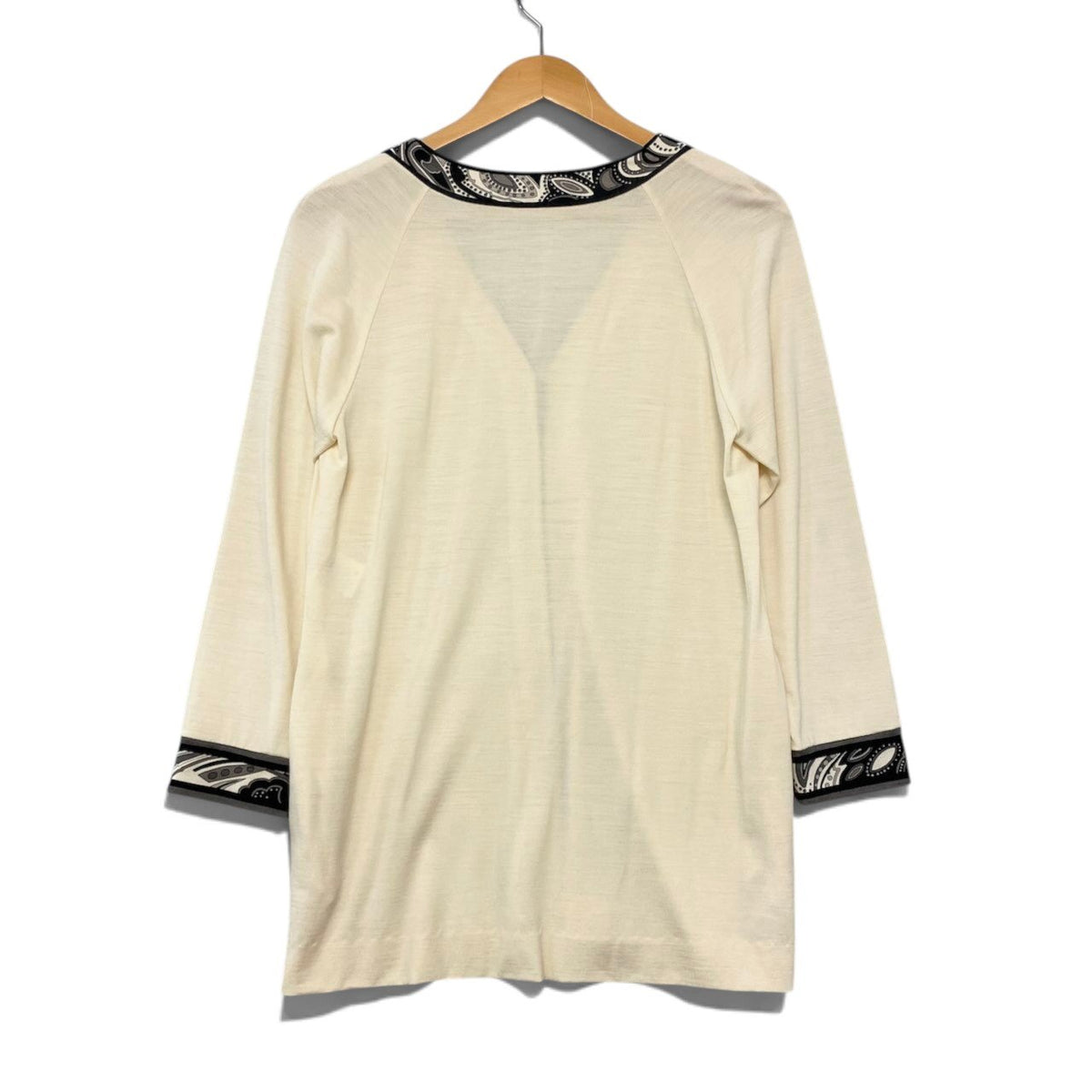 67i14 LEONARD レオナール 長袖カーディガン シルクブレンド ウール トップス 花柄 ニットカーディガン 0349975 38 アイボリー レディース 女性用u02t