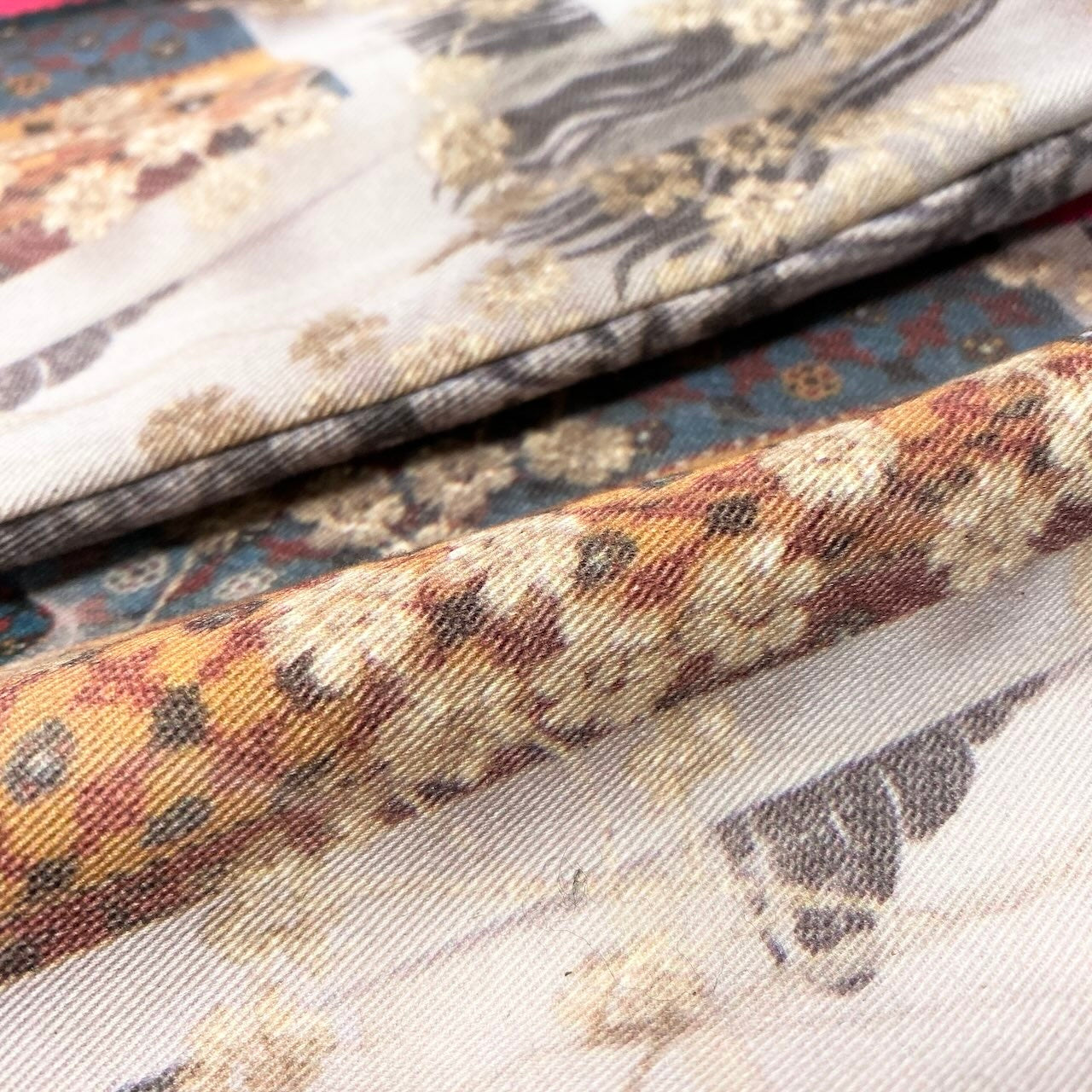 84c27【美品】Vivienne Westwood MAN ヴィヴィアンウエストウッド マン 23SS ムードボードプリント テーパードパンツ ボタンフライ パンツボトム VW-V1-72737 44サイズ マルチカラー コットン100％ メンズ 男性用u02t