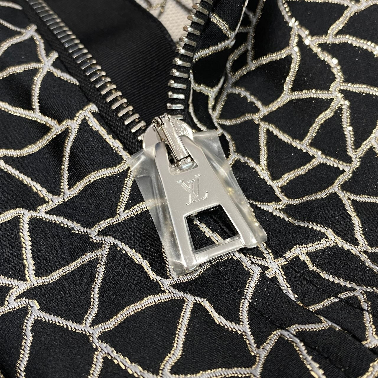 Id23  【未使用保管品】 LOUIS VUITTON × Yayoi Kusama ルイヴィトン 草間彌生 フラワースカート ベルト付フレアスカート サイズ36 ブラック レディース 女性用o07t