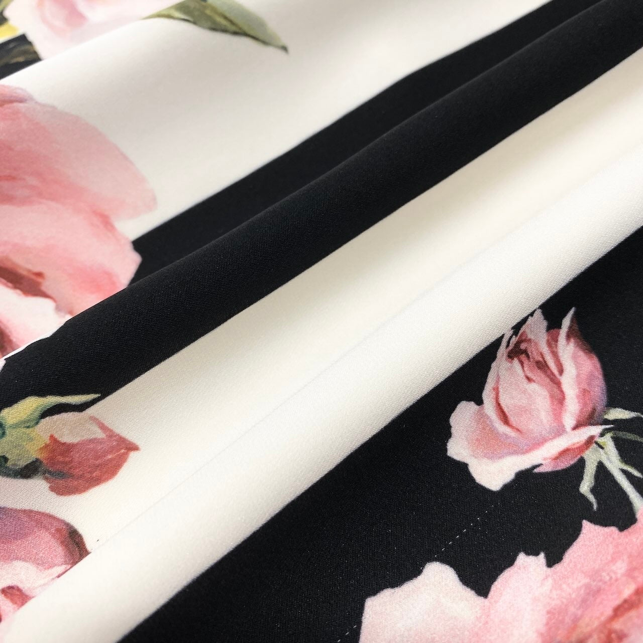 42c24 DOLCE＆GABBANA ドルチェアンドガッバーナ シルクロングドレスワンピース ノースリーブワンピース ストライプ 薔薇 蝶  36サイズ マルチカラー レディース 女性用o07t