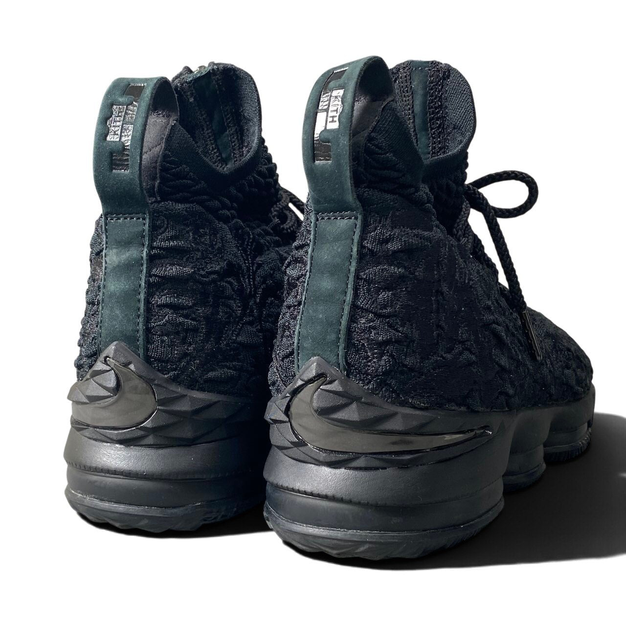 2h11 【美品】NIKE ナイキ × KITH キス LeBron 15 Performance スニーカー AJ3936 - 001 26cm ブラック メンズ 男性用t18r