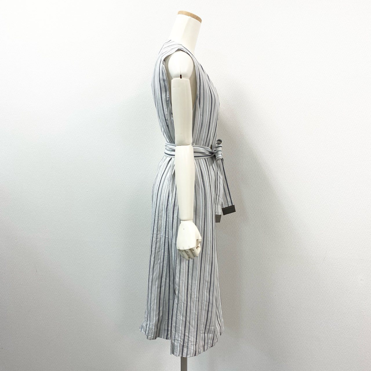 80k11 《美品》 MORABITO モラビト ノースリーブ リネンブレンド ストライプコート 38 ホワイトグレー ワンピースt18r