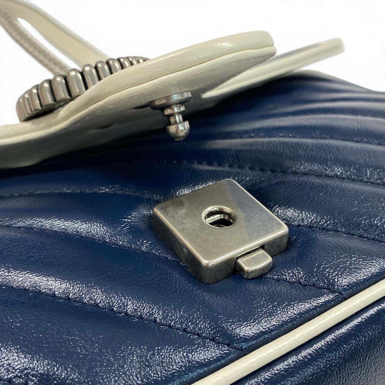 e4 《極美品》 GUCCI グッチ GGマーモント チェーンショルダーバッグ Marmont Chain Shoulder Bag ブルーt18r