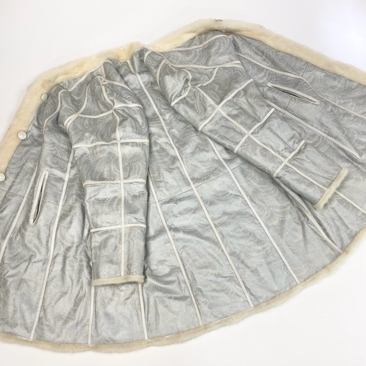 20k2《希少》 ショール付き パールミンク ロングコート 98cm ホワイト 最高級本毛皮 ノーカラー 裾広がり PEARL MINK FURt18r