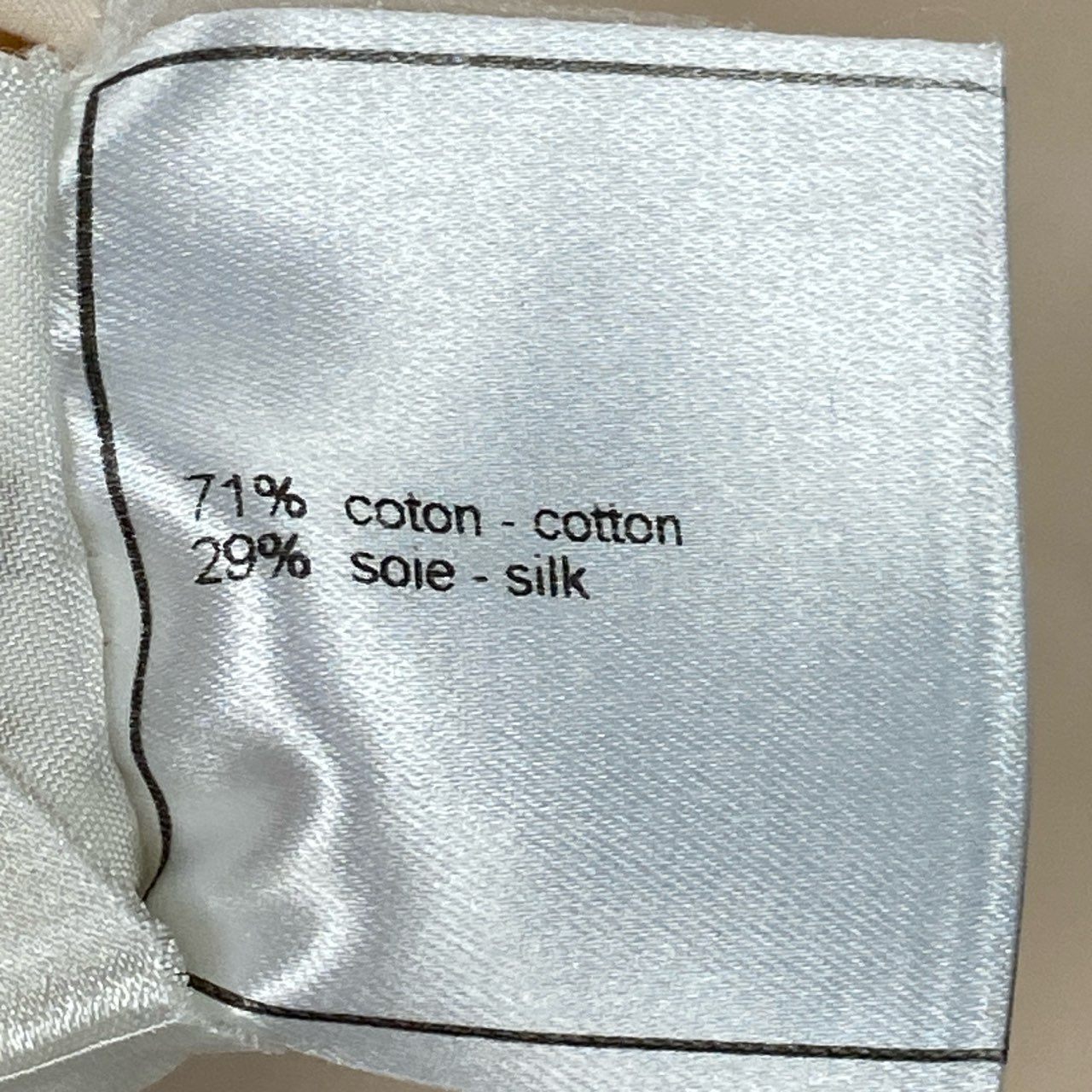 38b9 CHANEL シャネル パールボタン フリルブラウス ノースリブ トップス ベージュ系 シルクコットン レディースta1