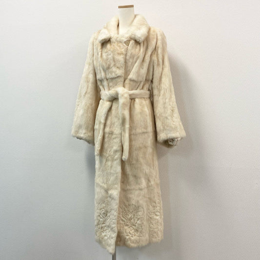 48k2《超希少》 Pellicce Moda ペリーチェモーダ パールミンク フラワーカービングデザイン 超ロングコート 120cm ホワイト 最高級本毛皮 MINK FURt18r