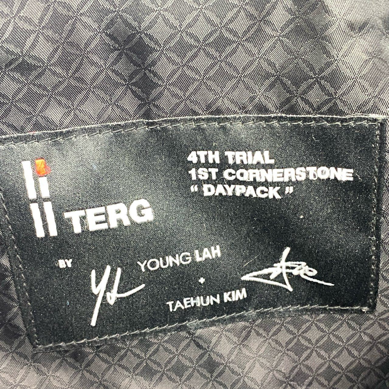 Al9 TERG ターグ BY HERINOX ヘリノックス YOUNG LAH 4TH TRIAL DAY PACK デイパック ブラック バックパック リュック カバン