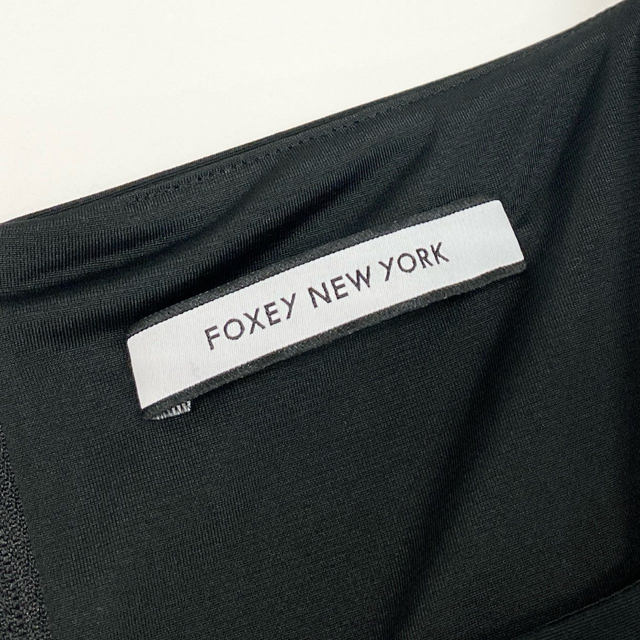 81h7《美品》 FOXEY NEW YORK フォクシーニューヨーク Little Roots Dress ノースリーブワンピース ドレス フレアスカート 日本製 スクエアネック 34022 38 ブラック レディースo07t