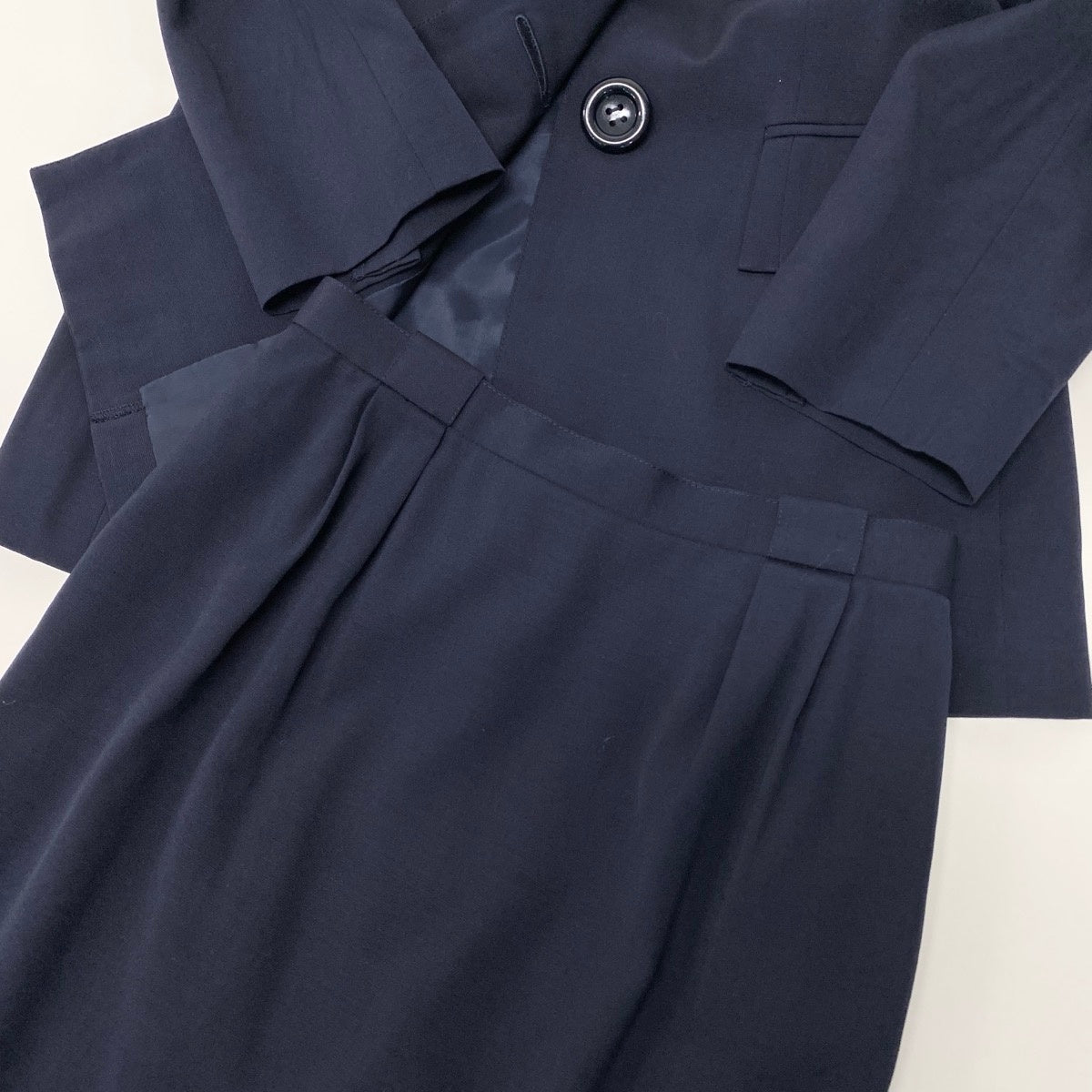 77g14 Christian Dior クリスチャンディオール セットアップ スカートスーツ ノーカラージャケット タイトスカート サイズ9 ネイビー レディースu02t