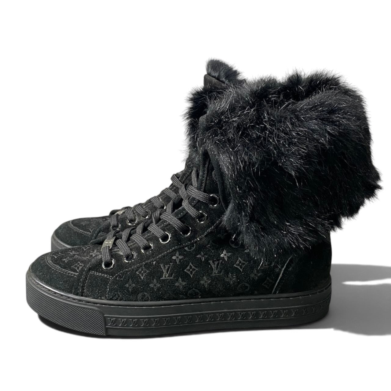 h21 LOUIS VUITTON ルイヴィトン モノグラム ファー × スエード スニーカー Monogram Fur Trim High-Top Sneakers 37 1/2 ブラックt18r
