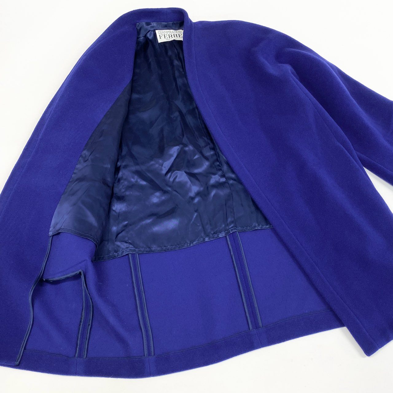 59L15 Vintage GIANFRANCO FERRE ジャンフランコフェレ ロングコート ガウンコート ボタンレス 40 パープル ウール レディース 女性用 イタリア製u02t