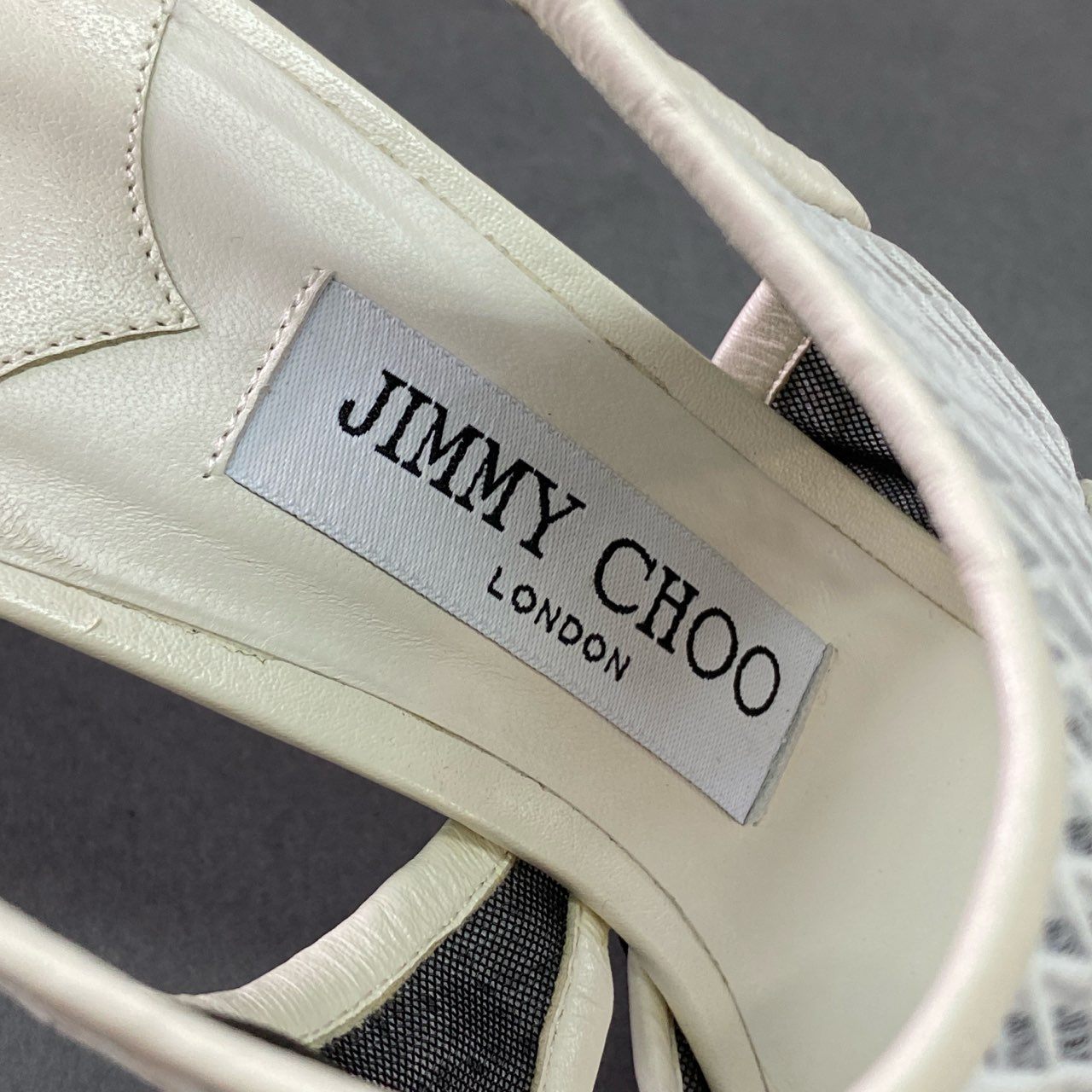 3j24 JIMMY CHOO ジミーチュウ SALLY 70 ポインテッドトゥ メッシュパンプス 38 ホワイト アンクルストラップ シューズ イタリア製