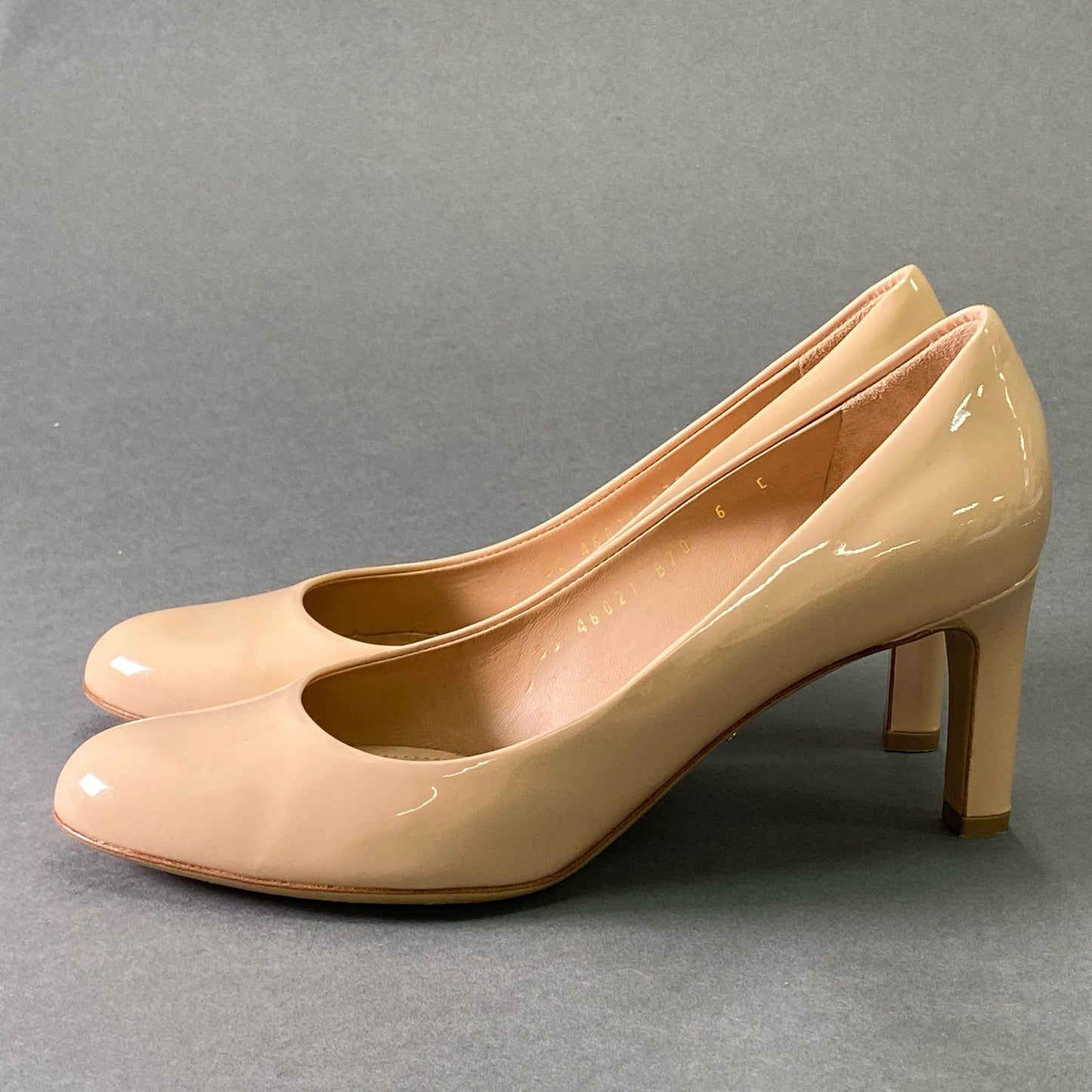 4e5 Salvatore Ferragamo サルヴァトーレ フェラガモ LEO70 パテントレザー パンプス プレーン サイズ6C ピンクベージュ レディース 女性用 靴
