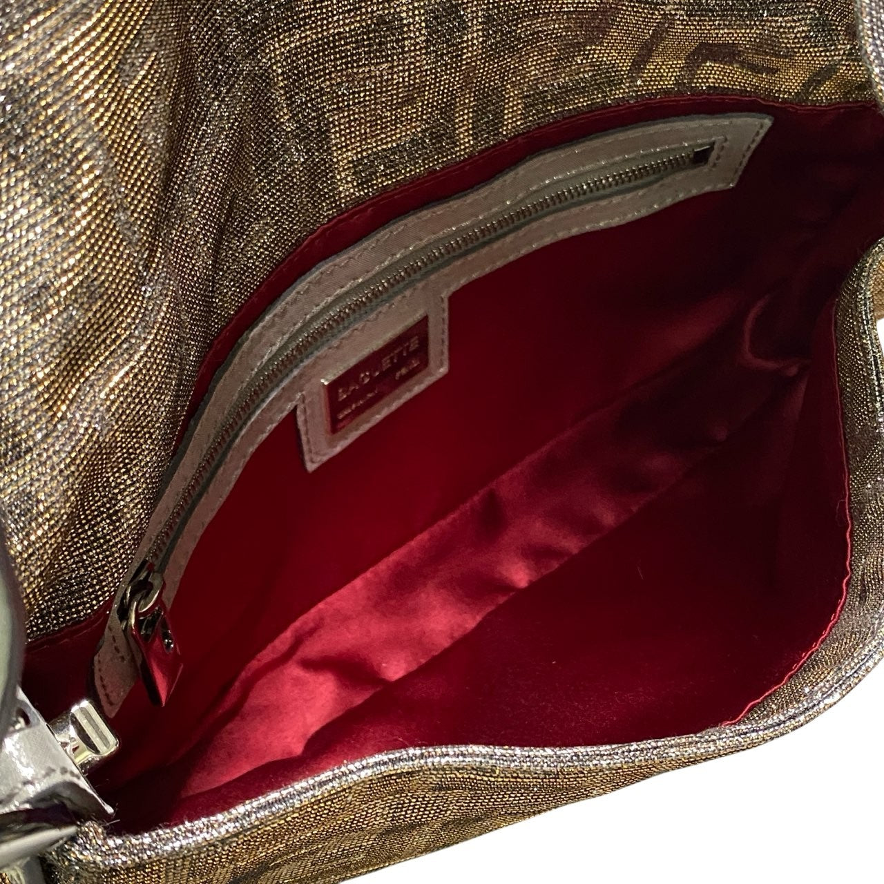 E22〇 FENDI Mamma Bucket one-shoulder bag with rhinestones and glitterta1