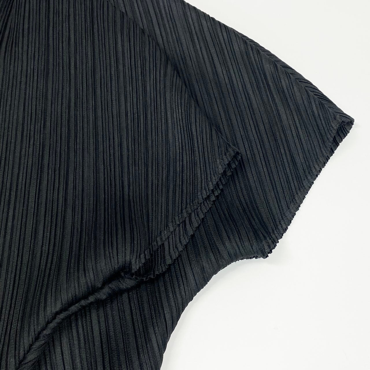 e1 【美品】PLEATSPLEASE 半袖プリーツカットソー チュニックカットソー 日本製 PP13-JT656 3サイズ ブラック ポリエステル100％ レディース 女性用k02i