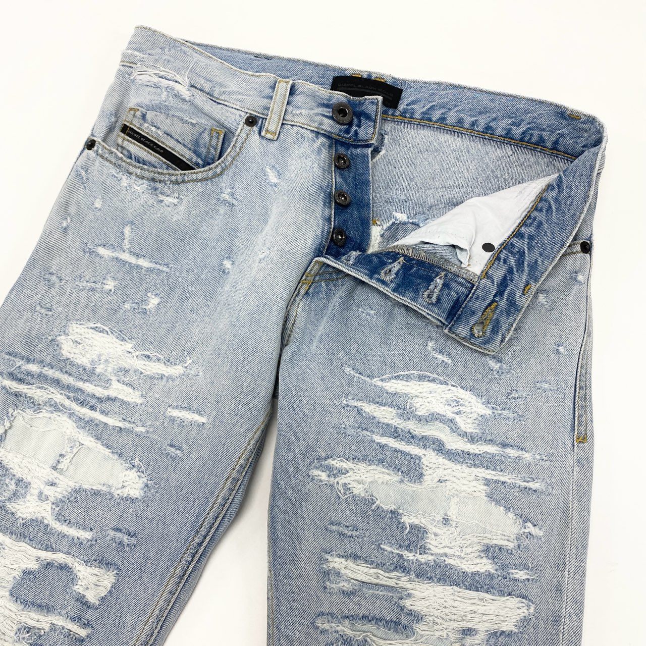 27k5 DIESEL BLACK GOLD ディーゼル ブラックゴールド デニムパンツ ジーンズ ハードダメージ リペア加工 イタリア製 ボタンダウン メンズ 紳士服 TYPE－2813 28 ライトブルー コットン100％o07t