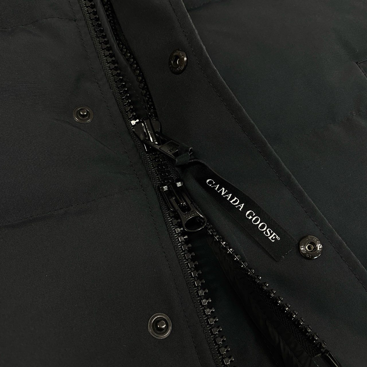 23L22 CANADA GOOSE カナダグース MacMillan Parka マクミランパーカー ダウンコート ダウンジャケット アウター 3804MA Sサイズ ブラック メンズ 男性用u02t