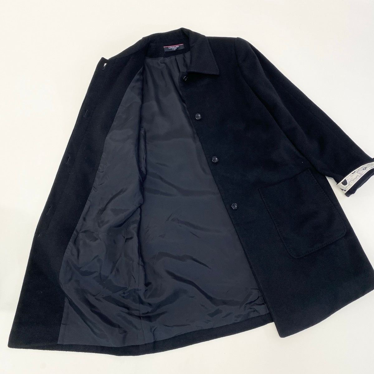 38g13 LEONARD FASHION レオナール ステンカラーコート ロング 花柄プリント サイズ11AR ブラック カシミヤ100％ レディース 女性用o07t
