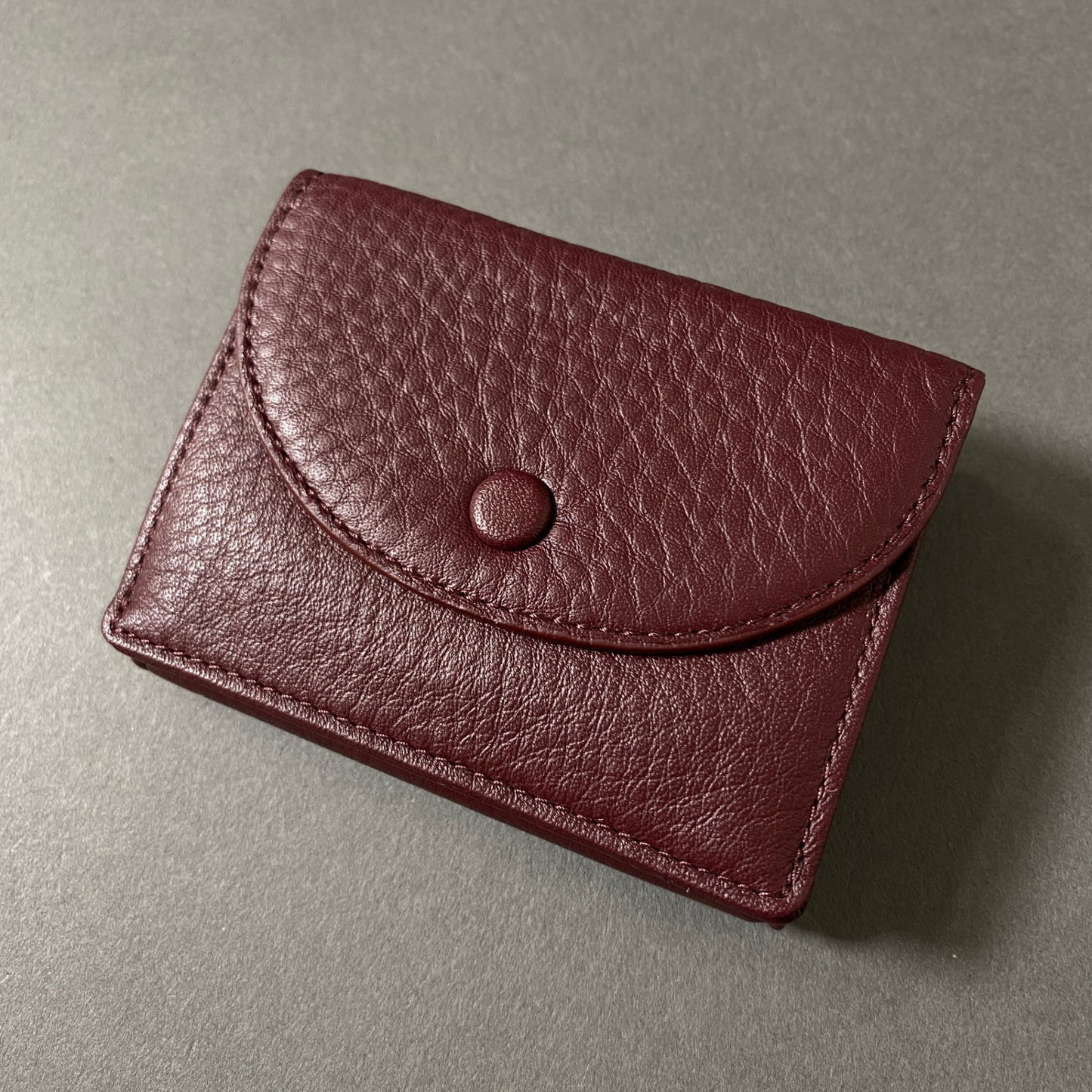 f28-9 《未使用保管品》 OAD NEW YORK オーエーディー ニューヨーク Leather Mini Wallet レザーミニウォレット バーガンディ レザー 三つ折り財布