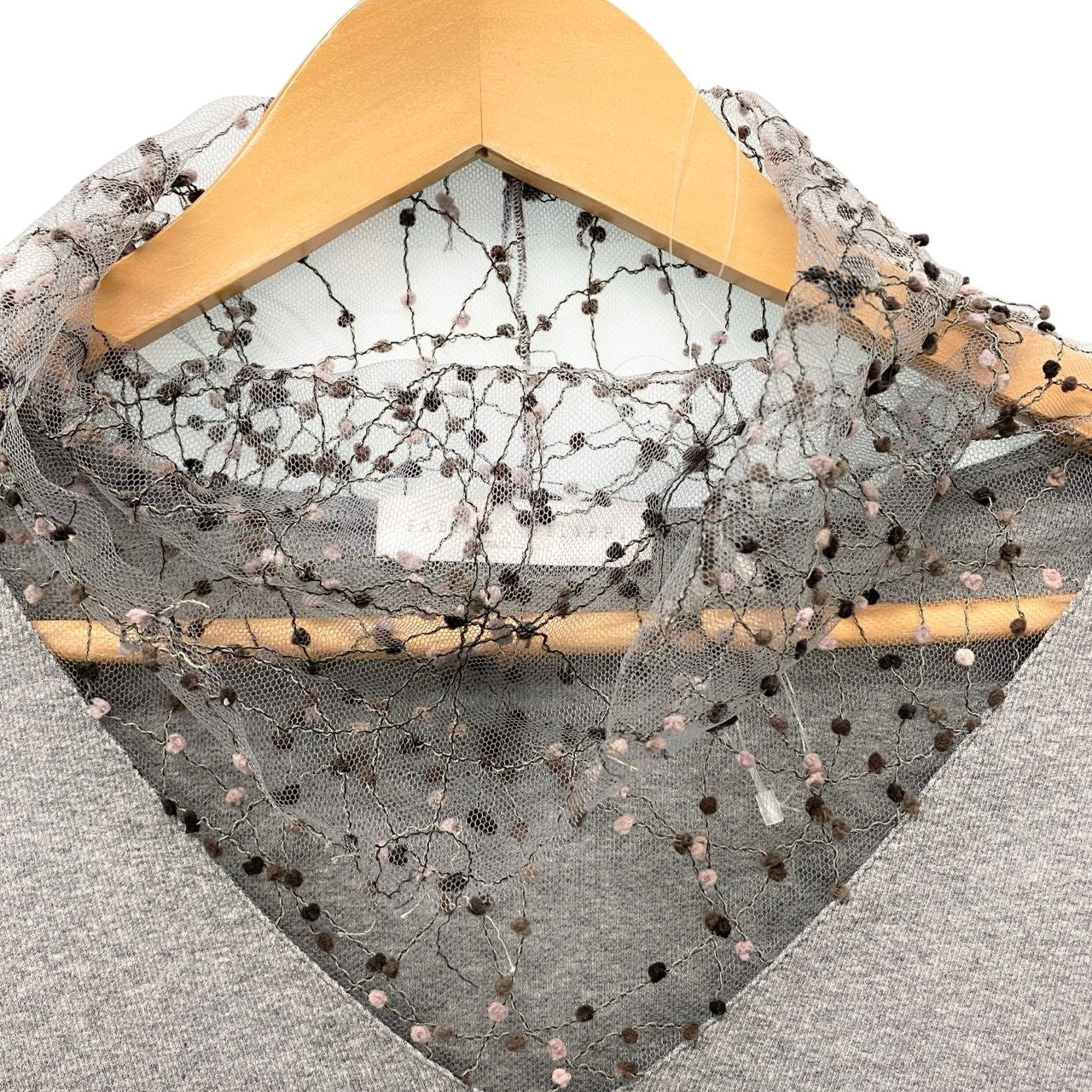 77b26 FABIANA FILLIPI ファビアナフィリッピ チュールデザインリブカットソー VネックTシャツ トップス XSサイズ グレー XSサイズ レディース 女性用u02t
