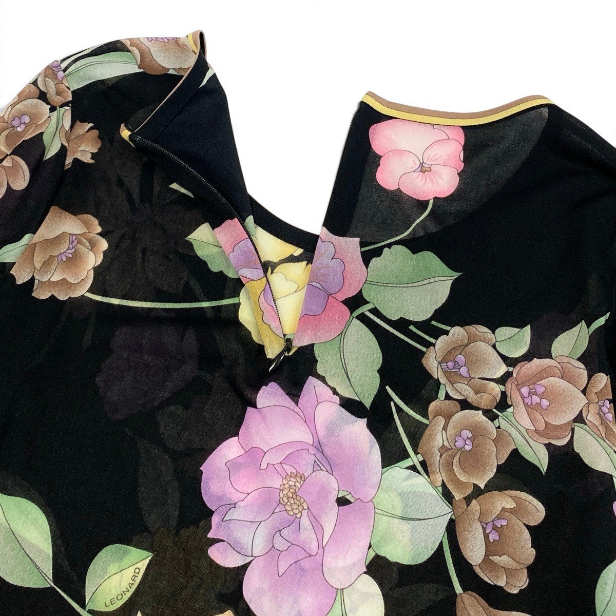 75f10 【美品】 LEONARD FASHION レオナール 七分袖 シアーカットソー 美しい花柄プリント カンカン素材 サイズL ブラック レディース 女性服u02t