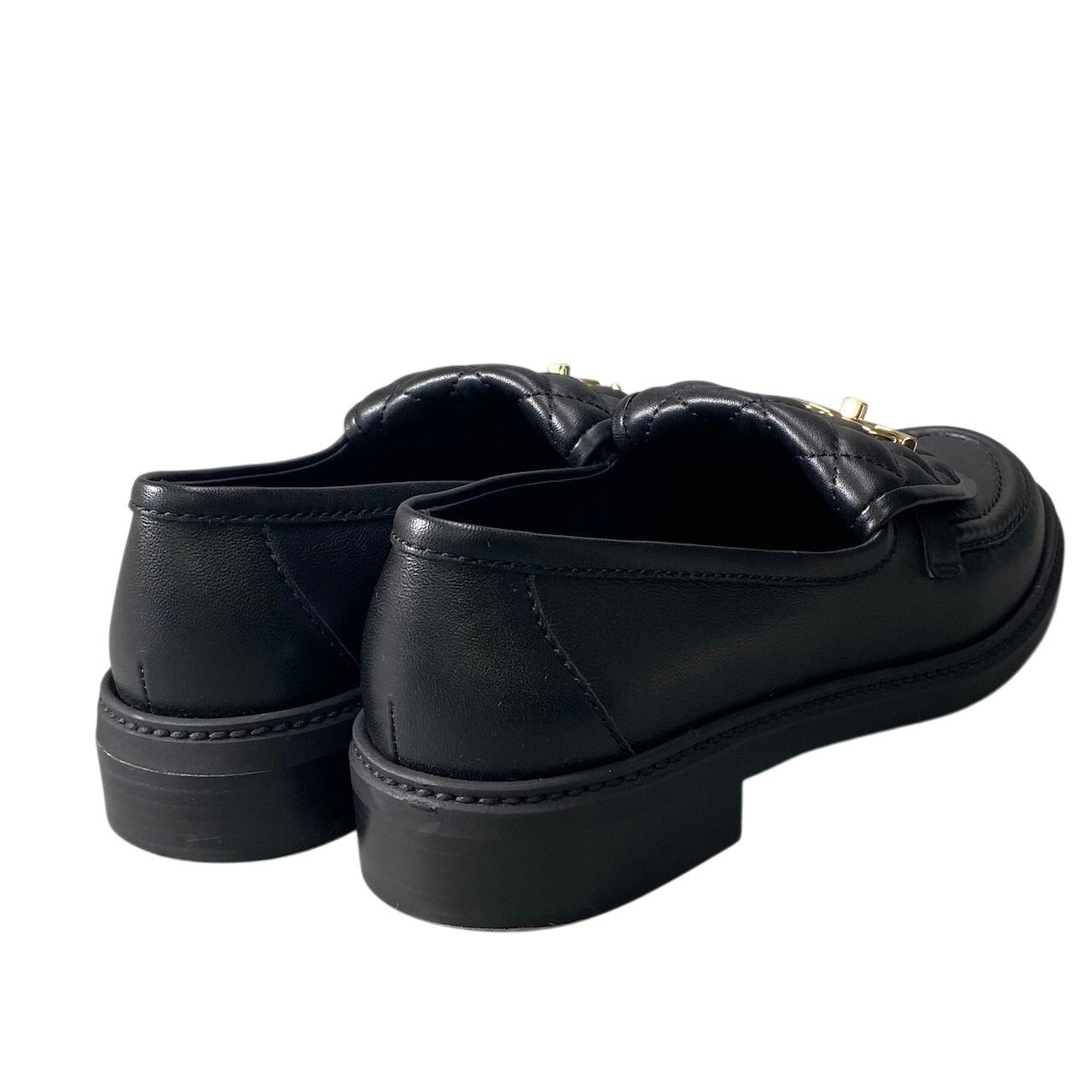 《極美品》 CHANEL シャネル マトラッセ ターンロック ローファー CC Quilted Turnlock Loafer G36646 38 1/2 ブラック 箱付きt18r