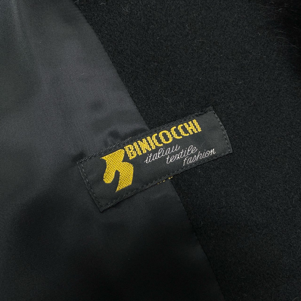 82a15【美品】 TISSCRIO MOONBAT ムーンバット BINICOCCHI ビニコッチ  カシミヤポンチョ  アウター フォックスファー レディース free ブラック カシミア100％u02t