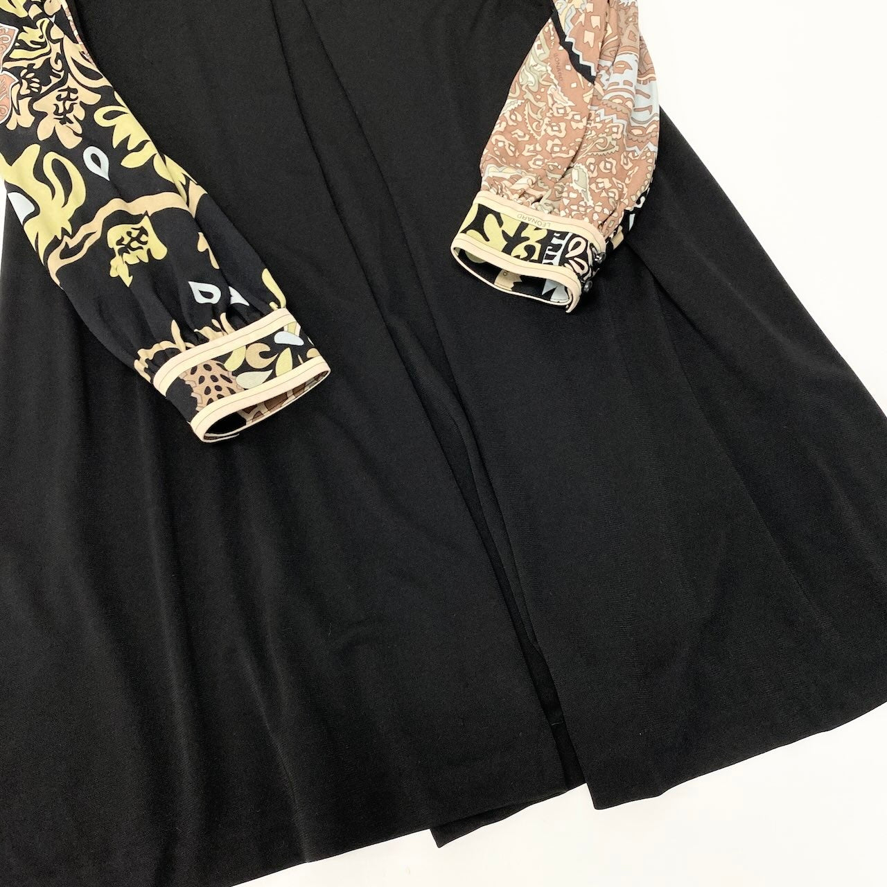 22d11 LEONARD FASHION レオナール ロングワンピース カンカン素材 ロングスリーブ ペイズリー柄 Mサイズ ブラック レディース 女性用o07t