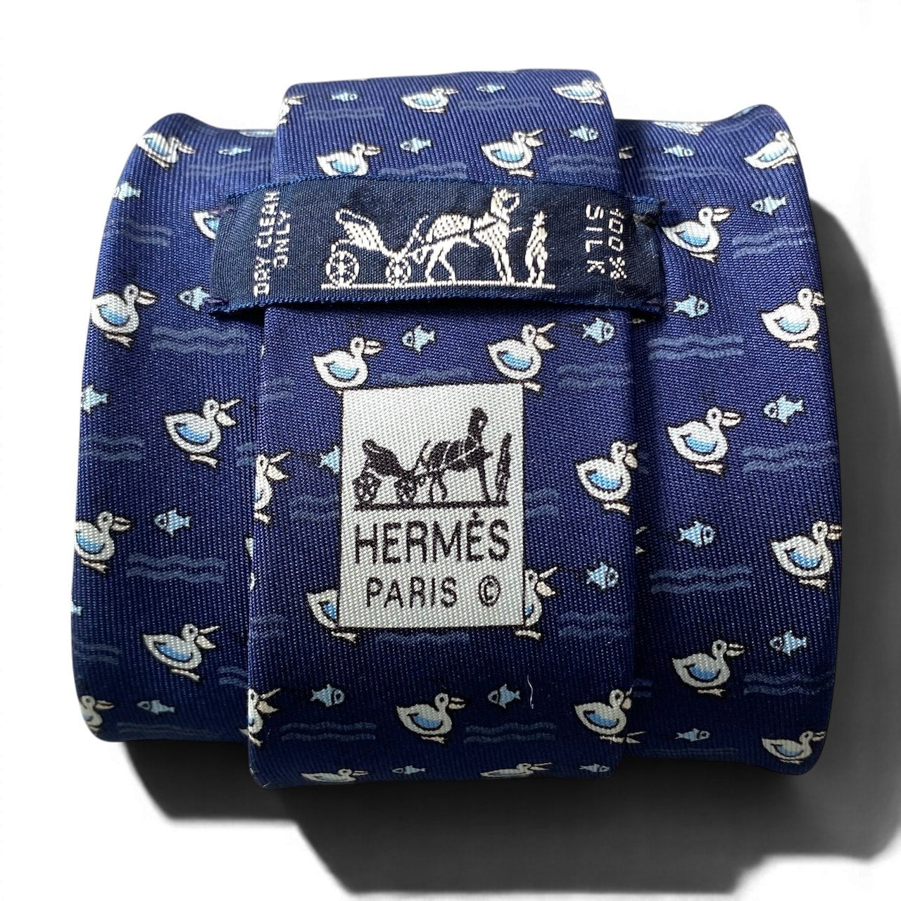 g18 HERMES エルメス ネクタイ アヒル 魚柄 フランス製 ブルー シルク100％ メンズ 男性用u02t