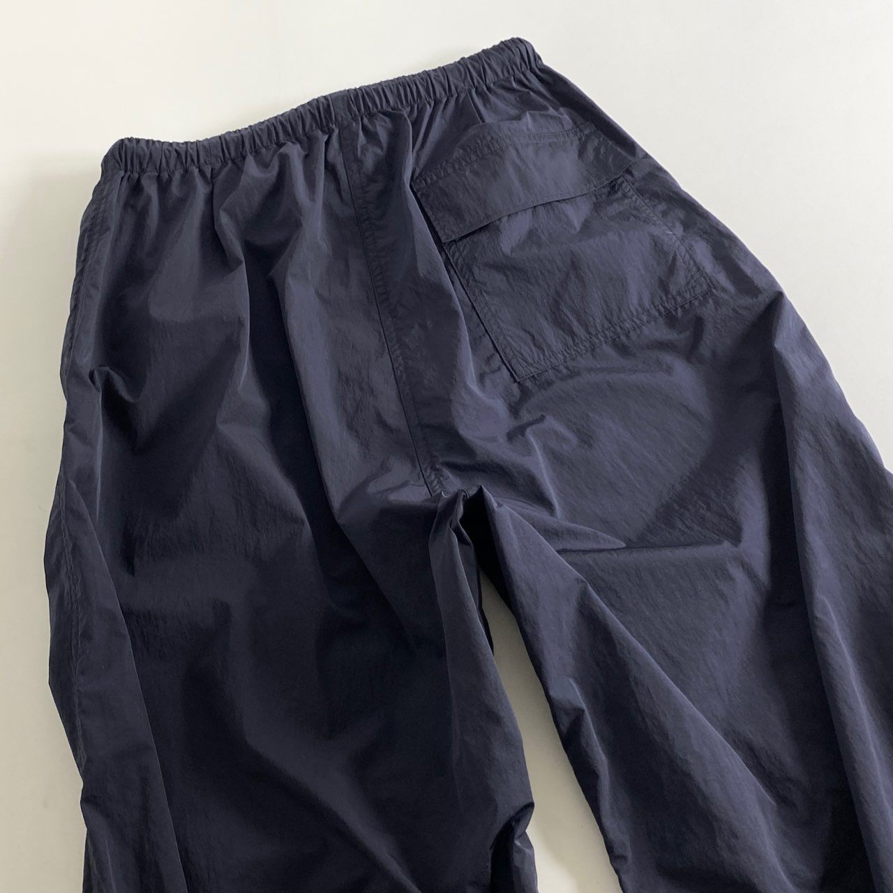 21h7 SOUMO ソウモ 日本製 NYLON OVER PANTS ナイロンオーバーパンツ イージー ボトムス 16-SP-04-DNV 01 ダークネイビー ナイロン