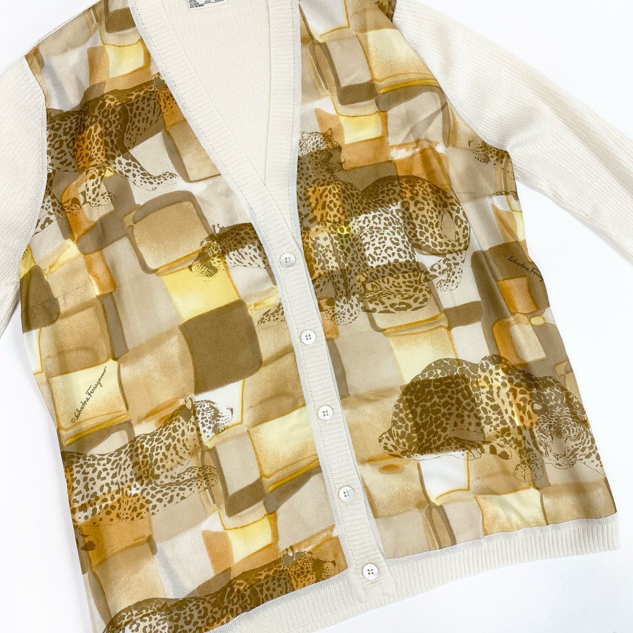 81a23 Salvatore Ferragamo  Animal Print Cardigan Size XL White フェラガモ アニマルプリントカーディガンt18r