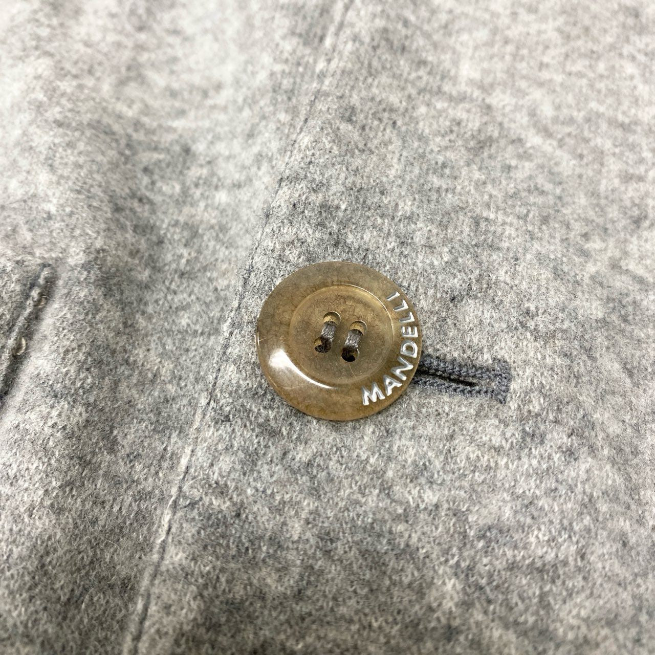 36c10【美品】ENRICO MANDELLI エンリコマンデッリ カシミヤテーラードジャケット ブレザー アウター 50サイズ グレー メンズ 男性用o07t