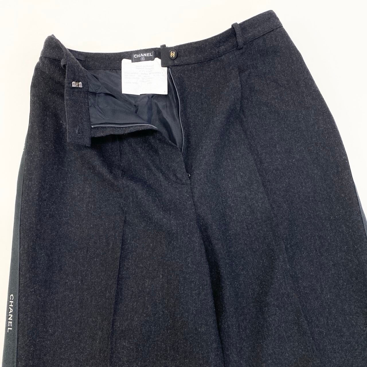 Cf9 【美品】CHANEL シャネル 1996年 サイドラインロゴ ワイドスラックス ウールパンツ ボトムス P05760 40サイズ ダークグレー ウール100％ レディース 女性用ta1ta1