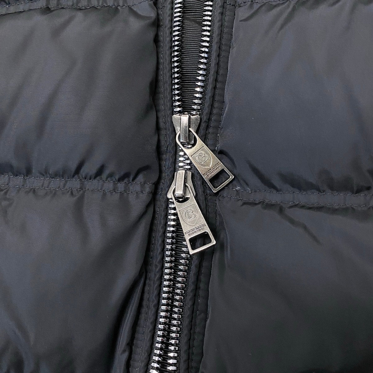 26g14 BLACK LABEL CRESTBRIDGE ブラックレーベル クレストブリッジ ダウンジャケット ベスト 裏地チェック柄 LIMONTA社×小松マテーレ サイズ38 ブラック レディースu02t