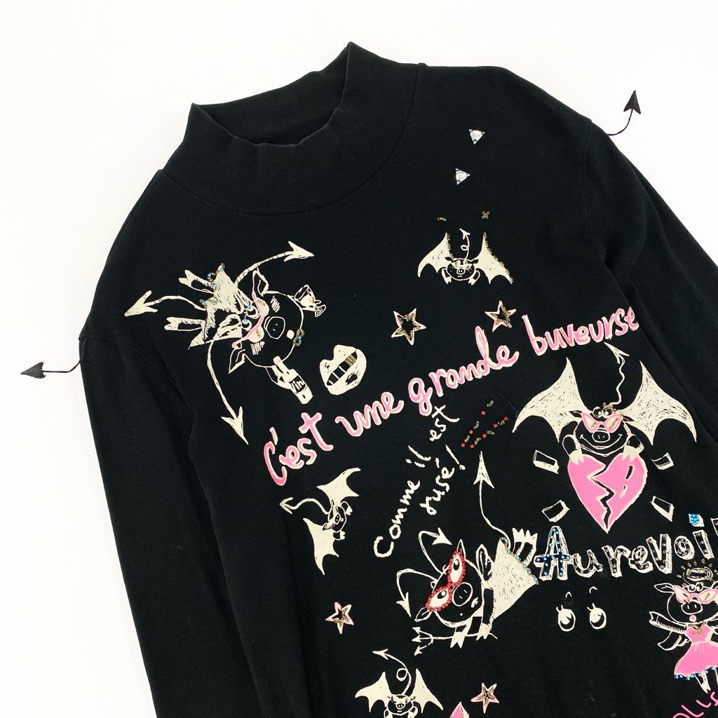 6a9 OLLEBOREBLA オレボレブラ チュニックカットソー ロングスリーブ モックネック ブタさん ビーズ装飾 レディース ブラックo07t