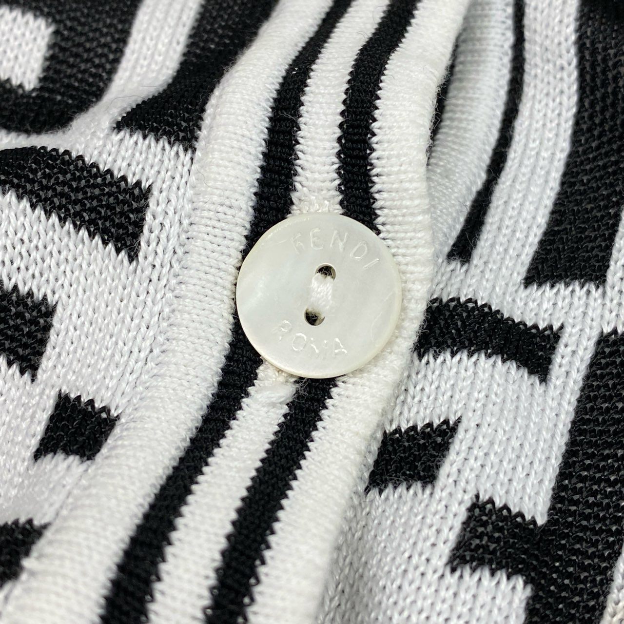 Ac2 FENDI フェンディ ヴィンテージ ニットポロシャツ ズッカ柄 S相当 ホワイト、ブラック レディース トップスk02i