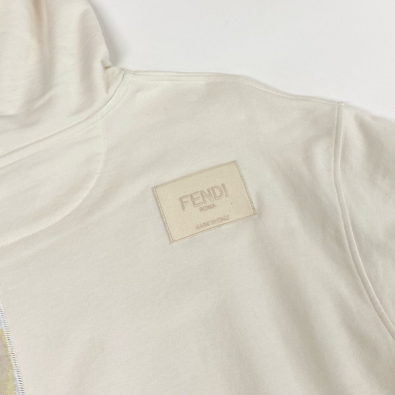 74k11 FENDI フェンディ アートプリント フーディ パーカー スウェット トップス FY1203 Sサイズ マルチカラー メンズu02t