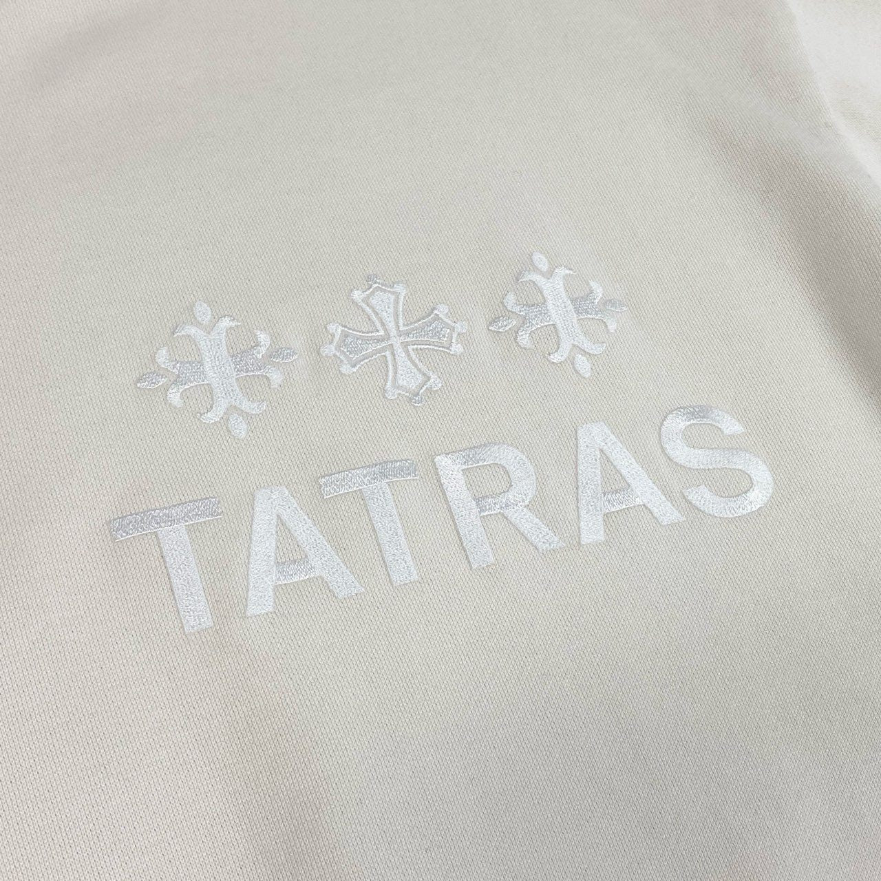 8b20 《美品》定価￥41,800 TATRAS タトラス 別注 FITART フィタート ロゴ刺繍 スウェット サイズ3 ホワイト ユニセックス トレーナーt18r