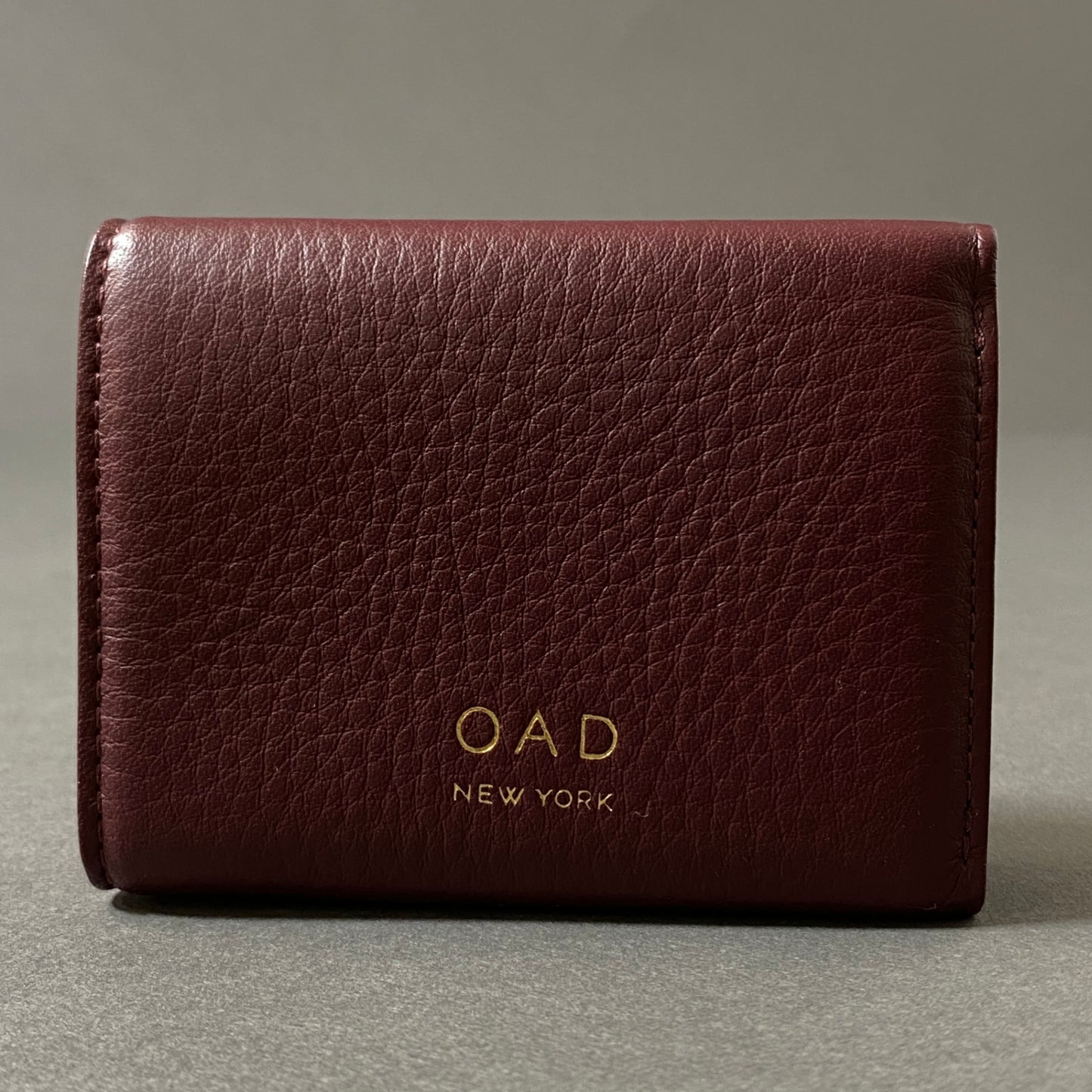 f28-9 《未使用保管品》 OAD NEW YORK オーエーディー ニューヨーク Leather Mini Wallet レザーミニウォレット バーガンディ レザー 三つ折り財布