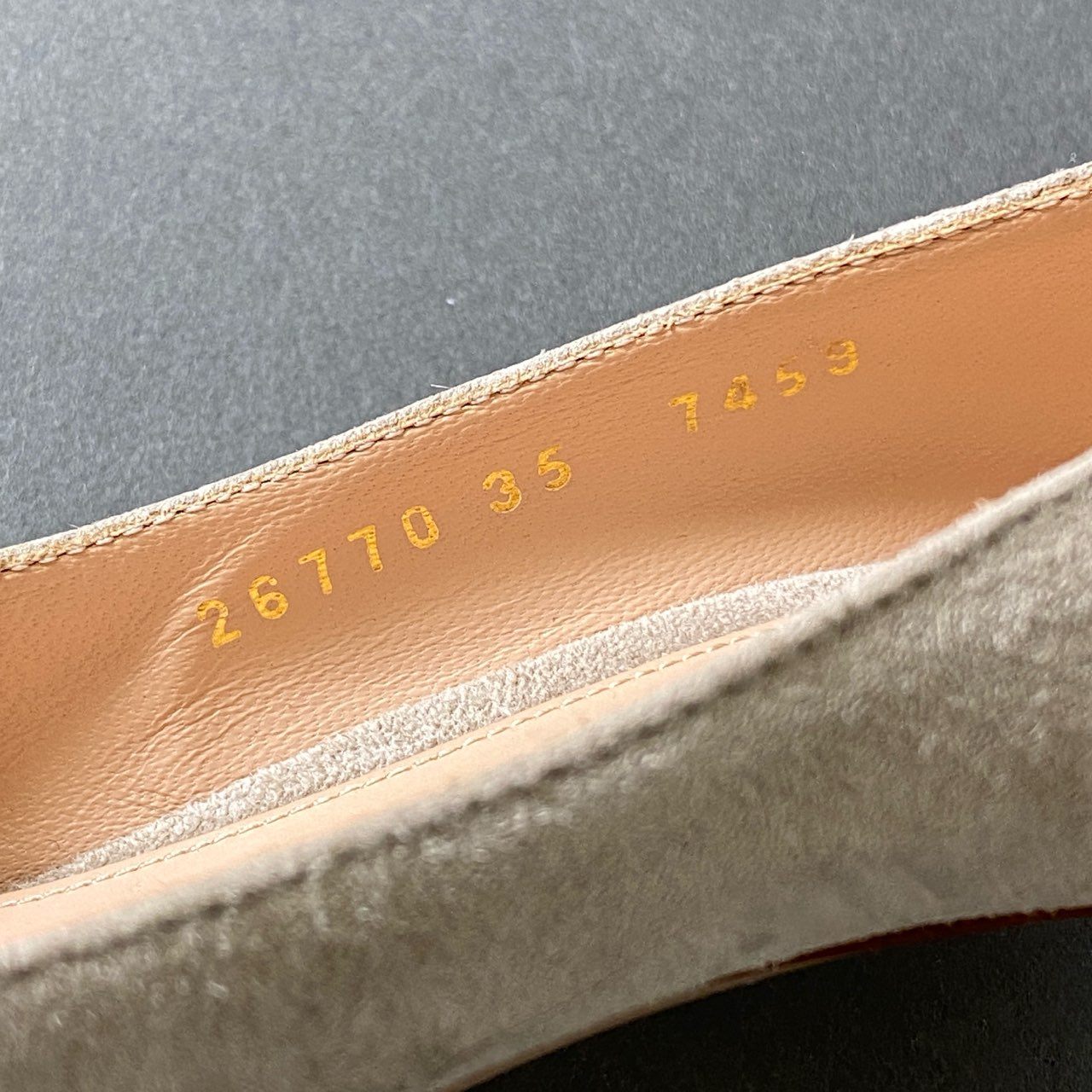 3g28 Gianvito Rossi ジャンヴィットロッシ スウェードパンプス レザーパンプス サイズ35 ベージュ系 レディース 女性用 靴 シューズ