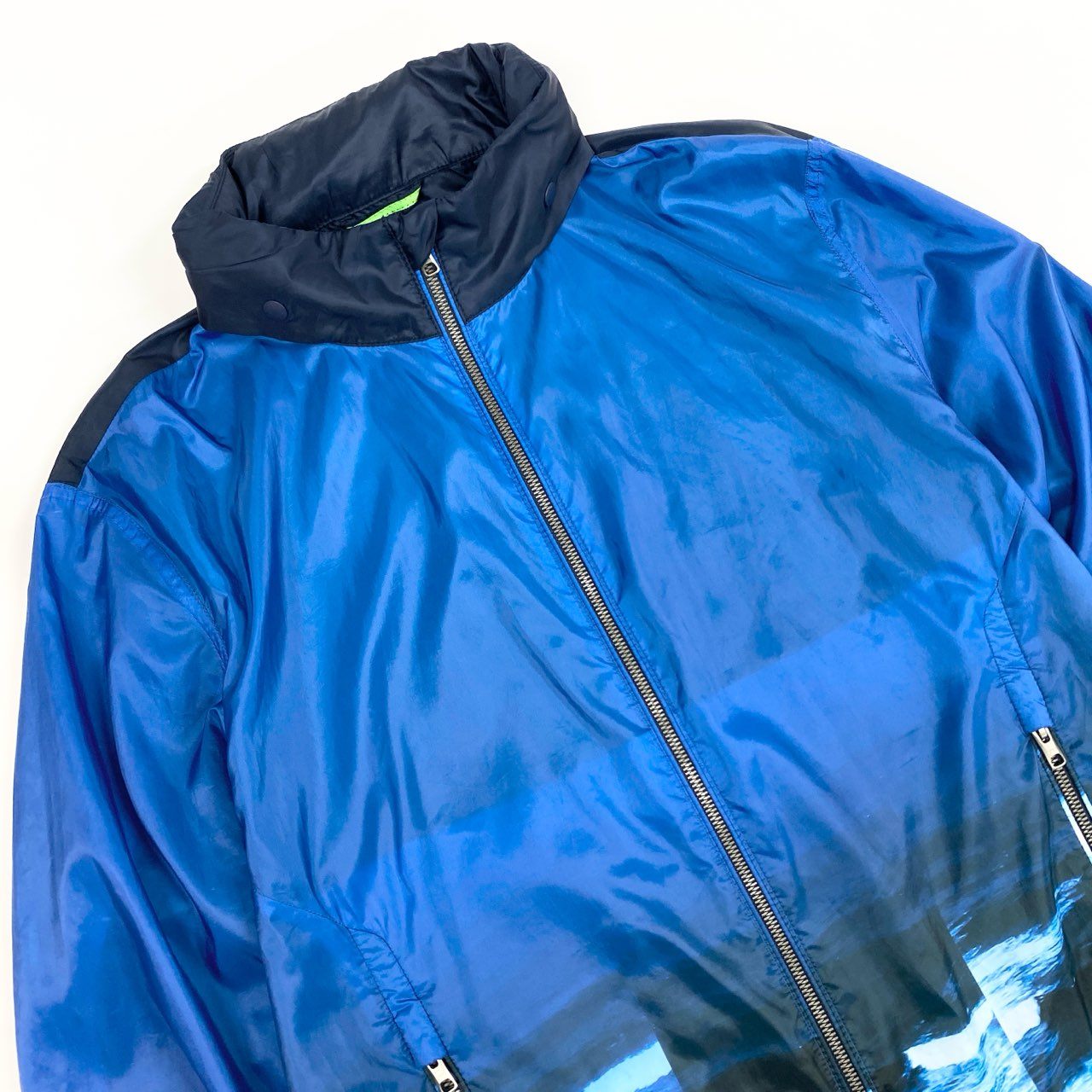 45j10 HUGO BOSS ヒューゴボス パッカブルジャケット ウィンドブレーカー ジャケット トップス 波模様 XLサイズ ブルー系 メンズu02t