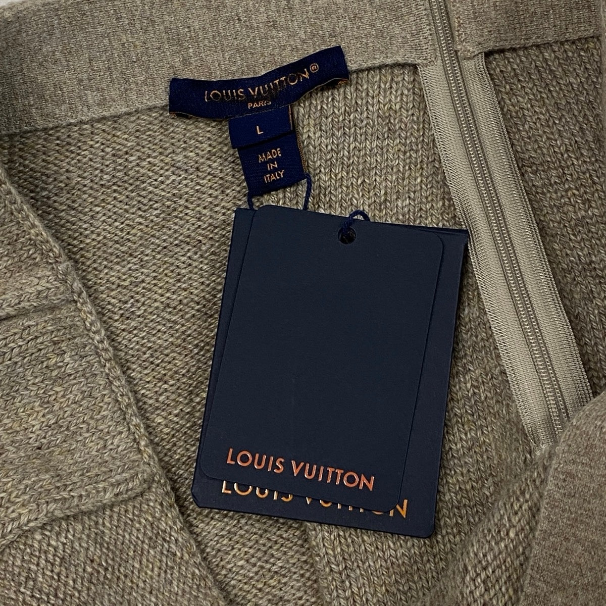 Ej15 【未使用タグ付】 LOUIS VUITTON ルイヴィトン 24aw カシミヤ混 ミディ丈 ニットスカート RW242WB サイズL ベージュ レディースu02t