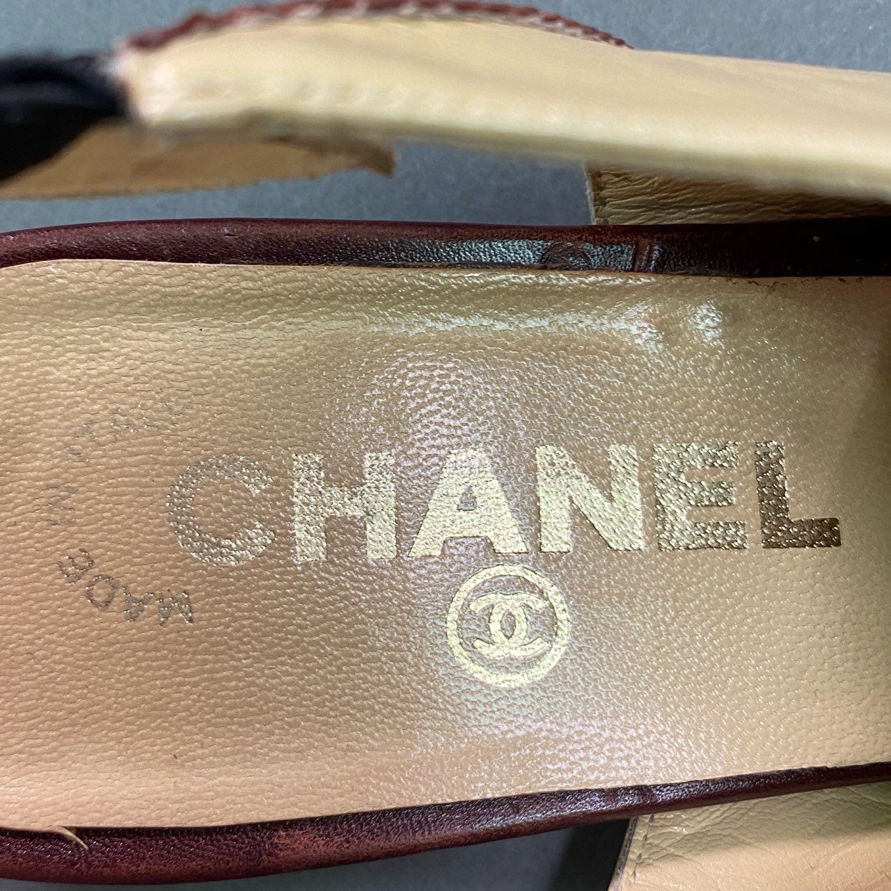 8g8 《美品》 CHANEL シャネル ココマーク メダリオン スリングバックシューズ 38 ブラウン ベージュ レザー サンダル ウイングチップ