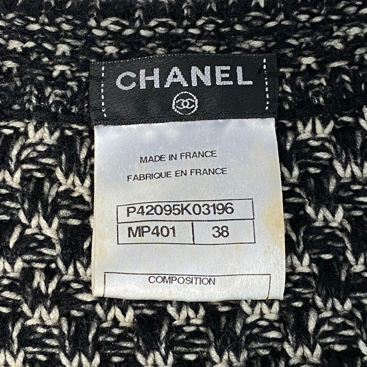 j26 CHANEL ノーカラーニットカーディガン ラインストーン ココマーク P42095 38サイズ ブラック系 レディース 女性用k02i