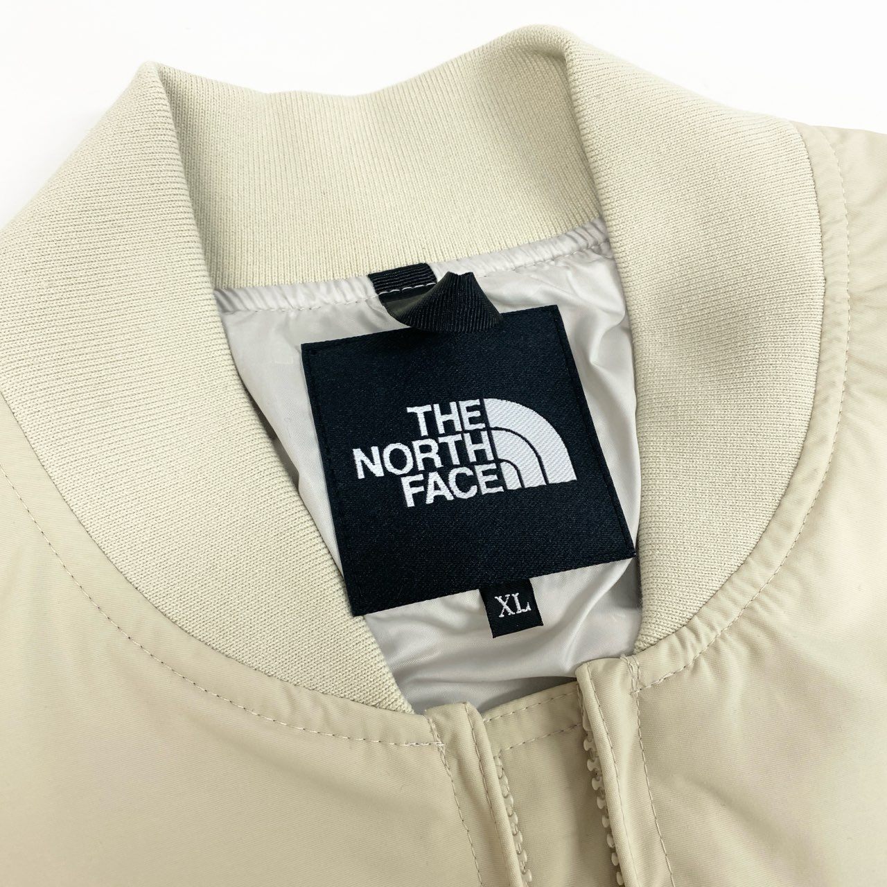 31b12【新品保管品】THE NORTH FACE ザノースフェイス WP Bomber Jacket  ウォータープルーフボンバージャケット NP12437 XLサイズ アイボリー ナイロン100％ メンズ 男性用u02t