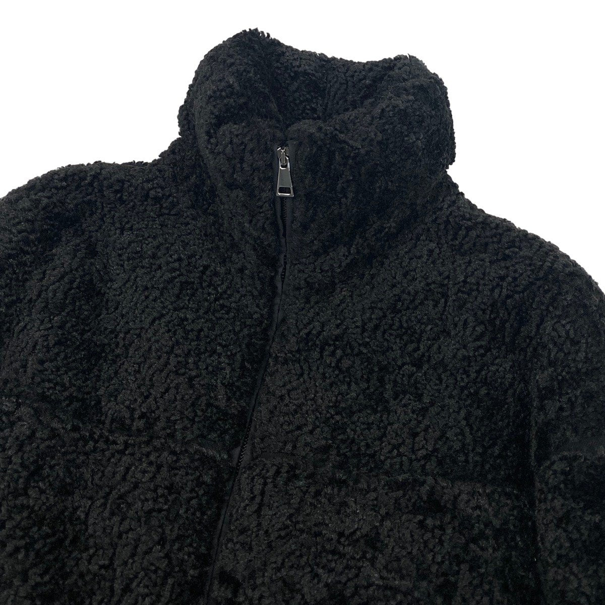 h17 【極美品】MONCLER Segura ボア ダウンジャケット ロゴワッペン 00サイズ ブラック ポリエステル100％ レディース 女性用k02i